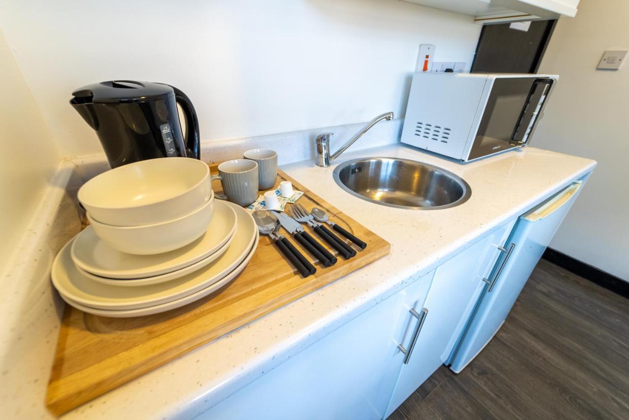 ברמינגהאם Staysa Equipped Studios Near Qe And Uob In Guesthouse Close To The City! חדר תמונה