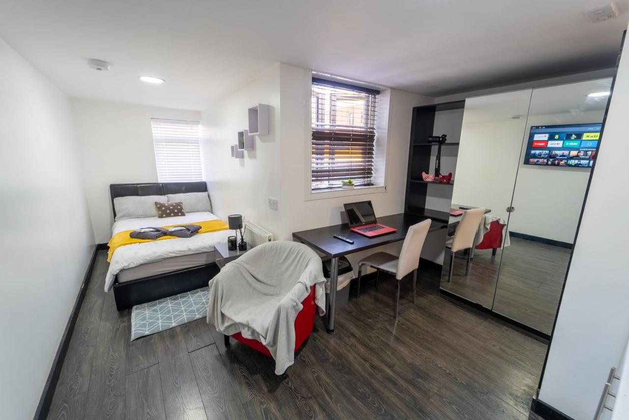 ברמינגהאם Staysa Equipped Studios Near Qe And Uob In Guesthouse Close To The City! חדר תמונה