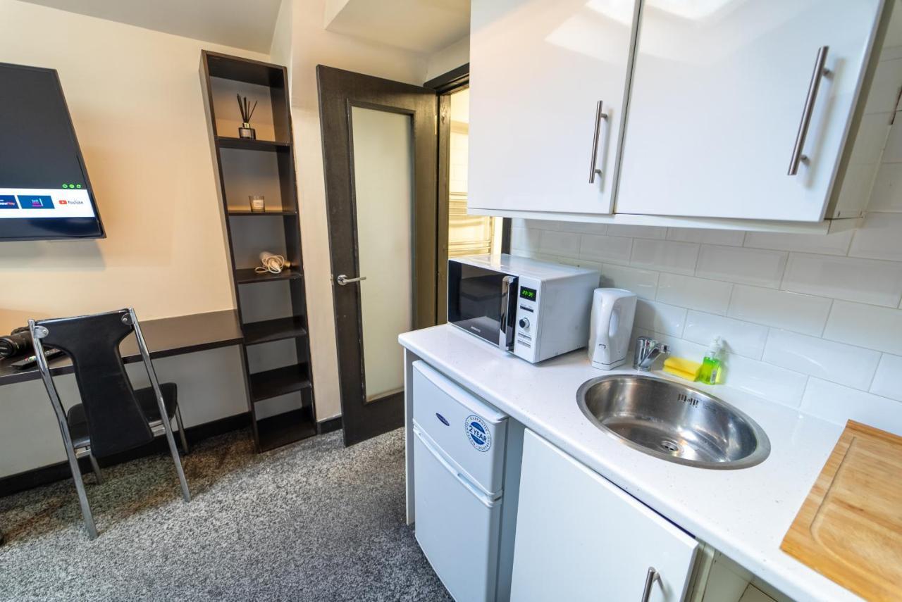 ברמינגהאם Staysa Equipped Studios Near Qe And Uob In Guesthouse Close To The City! חדר תמונה