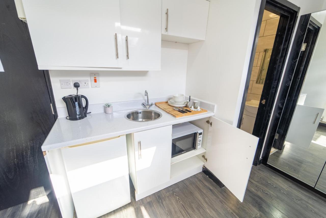 ברמינגהאם Staysa Equipped Studios Near Qe And Uob In Guesthouse Close To The City! חדר תמונה