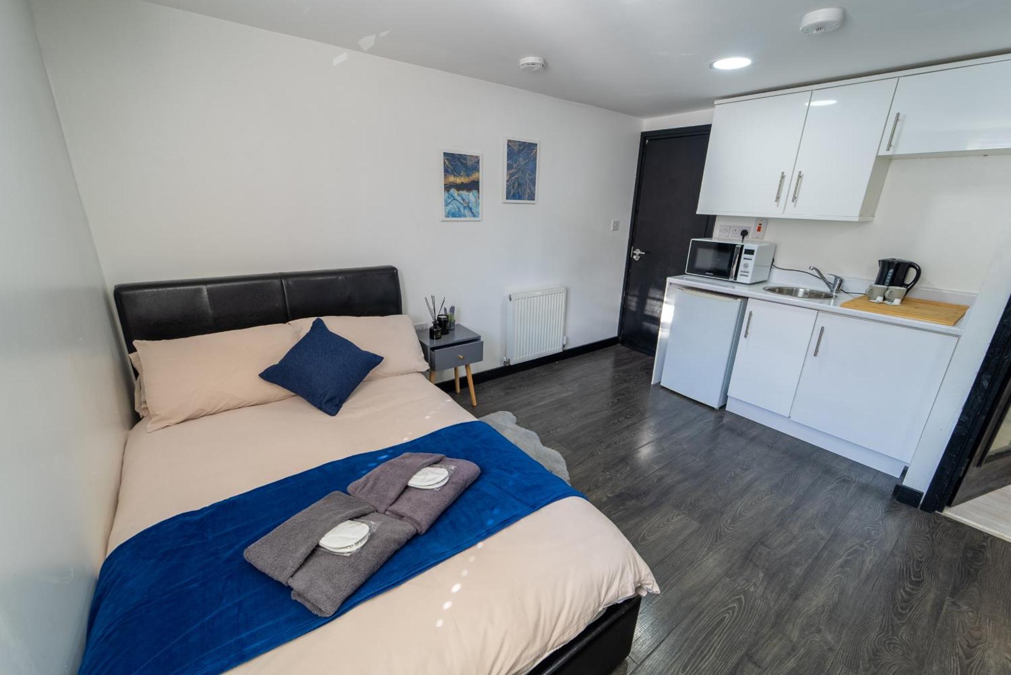 ברמינגהאם Staysa Equipped Studios Near Qe And Uob In Guesthouse Close To The City! חדר תמונה