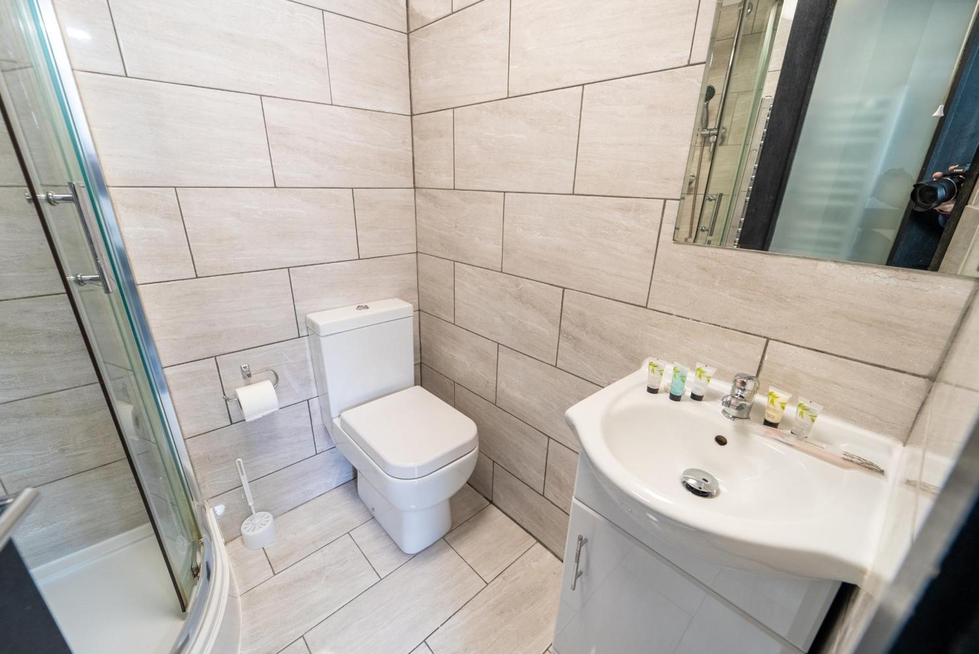 ברמינגהאם Staysa Equipped Studios Near Qe And Uob In Guesthouse Close To The City! חדר תמונה