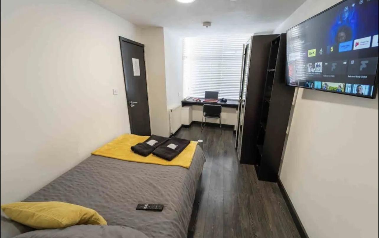 ברמינגהאם Staysa Equipped Studios Near Qe And Uob In Guesthouse Close To The City! מראה חיצוני תמונה